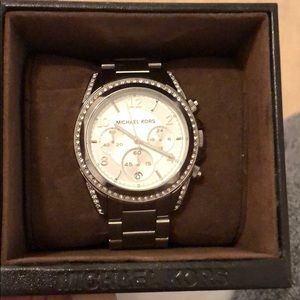 Micheal Kors Watch! Like new no scratches